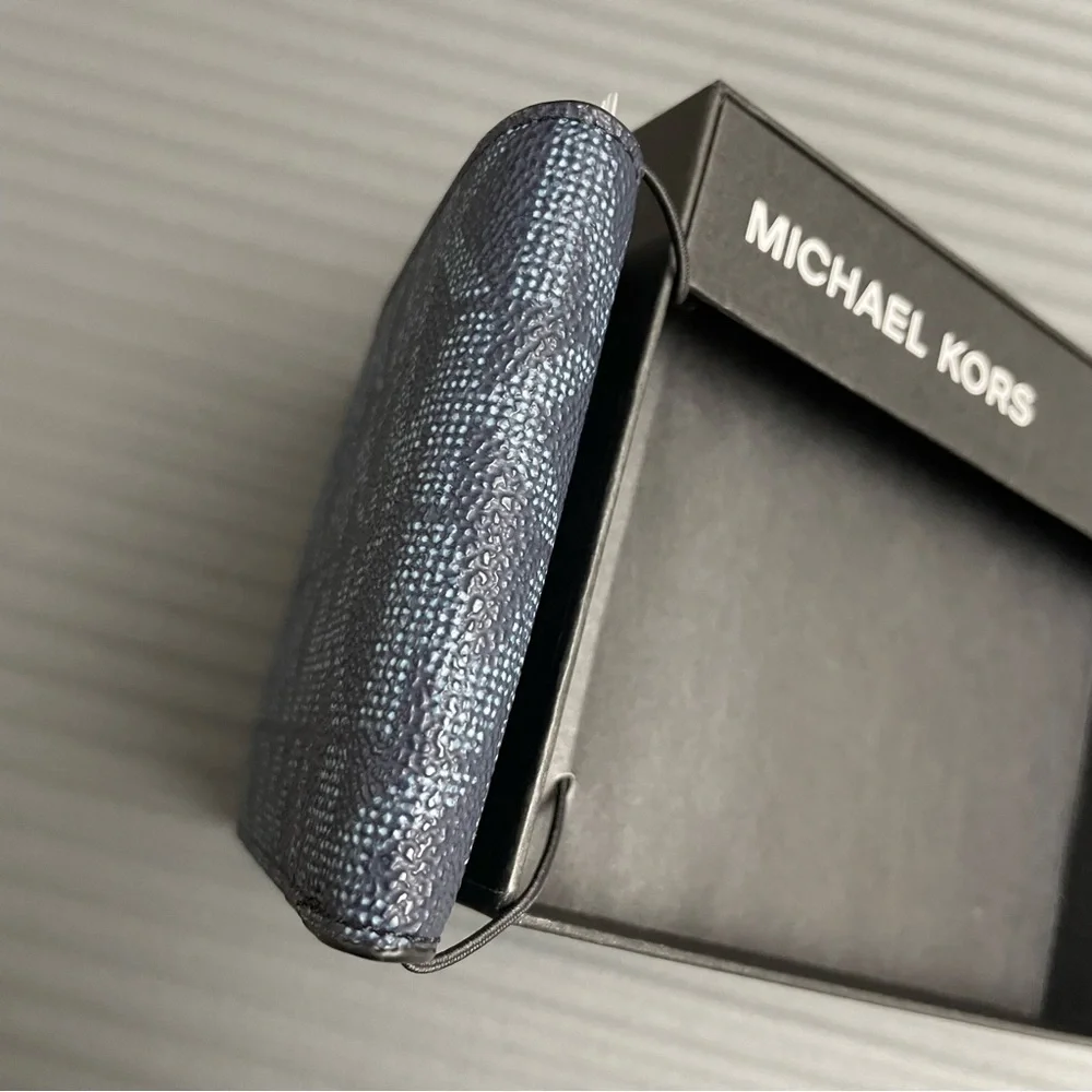 Michael Kors ADMRL/PLBLUE Slim Billfold Wallet New 6 Card Slots Luxury Gift - Picture 9 of 17